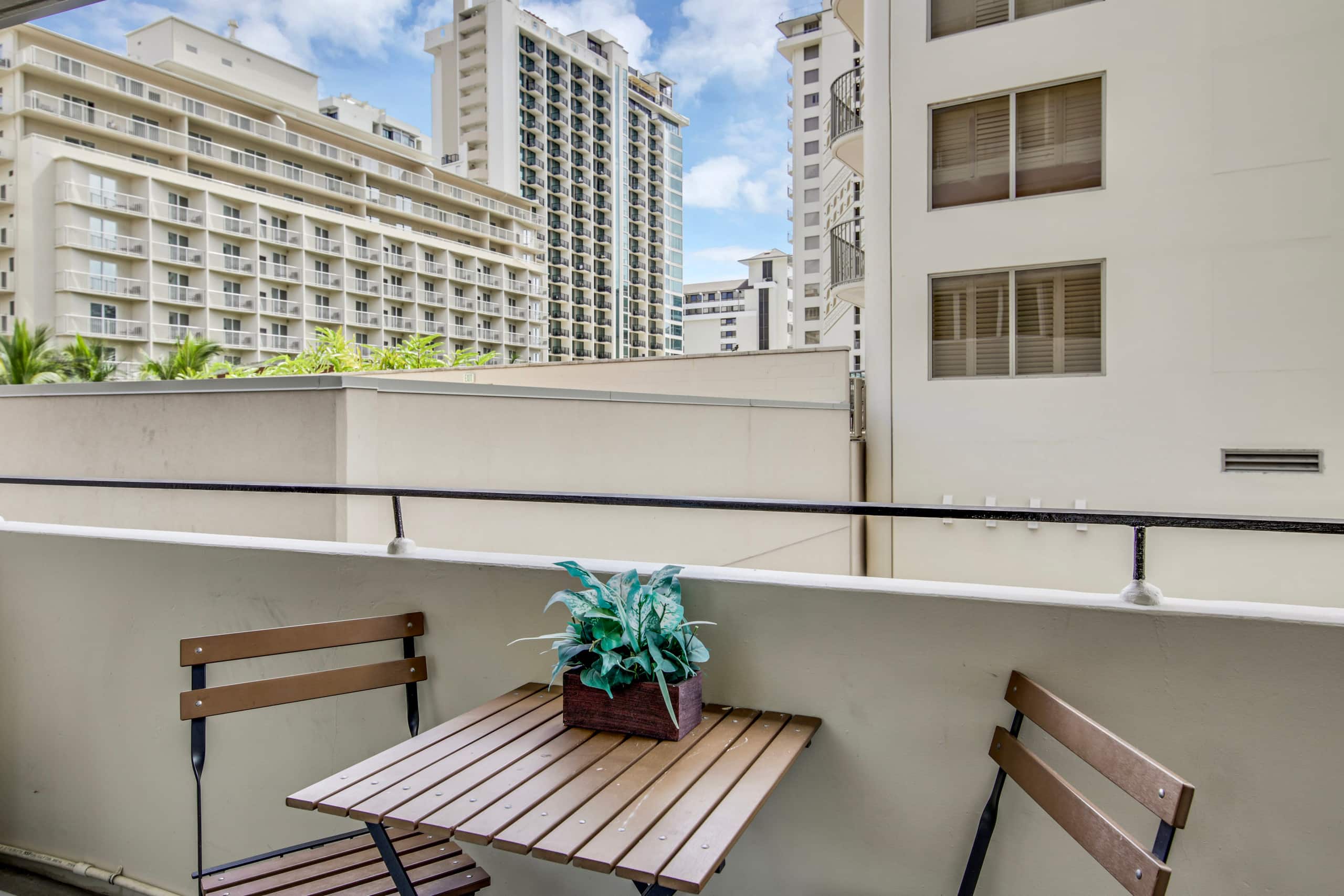 Condo in Honolulu · ★4.89 · 1 bedroom · 1 bed · 1 bath - Image 26