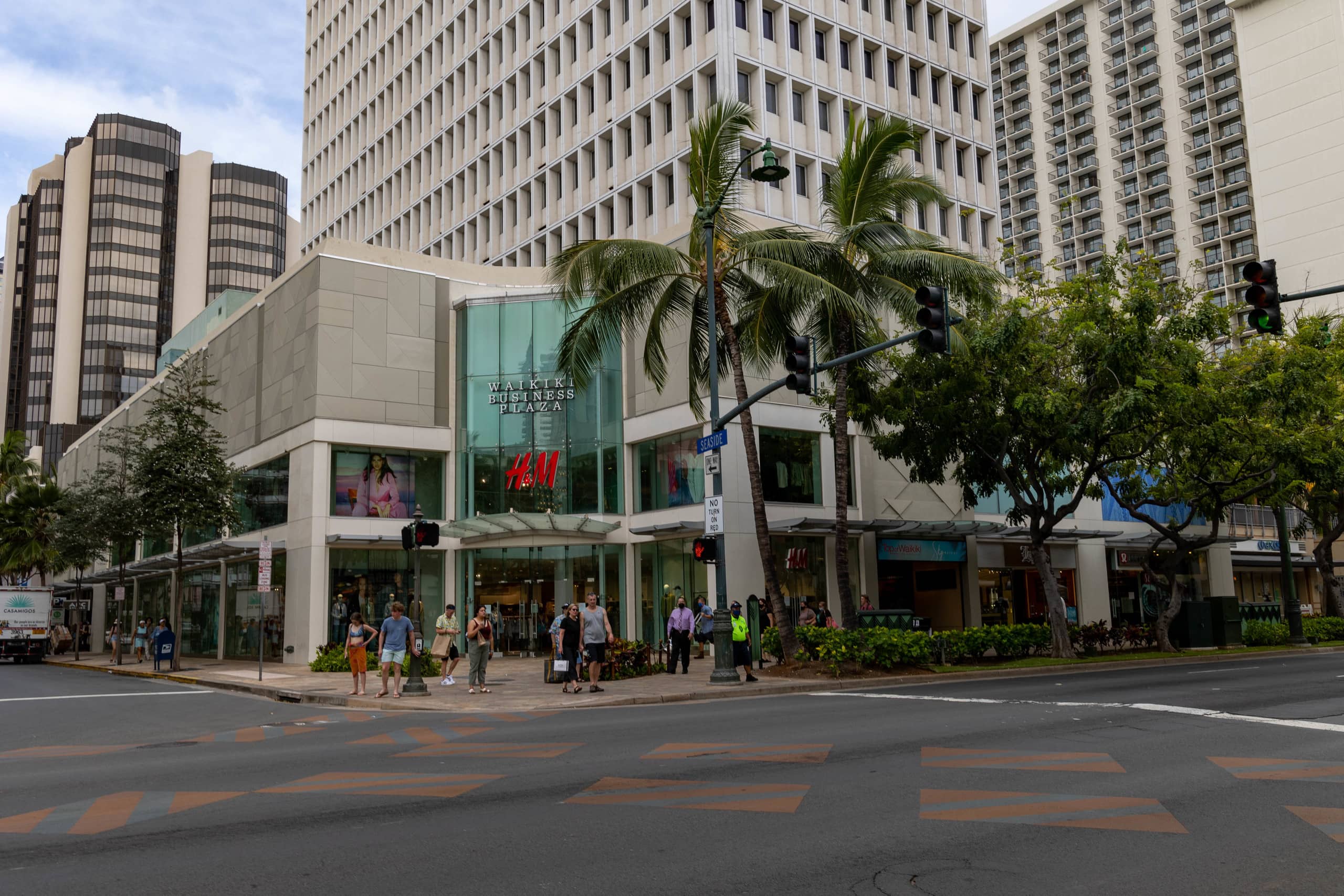 Condo in Honolulu · ★4.89 · 1 bedroom · 1 bed · 1 bath - Image 44