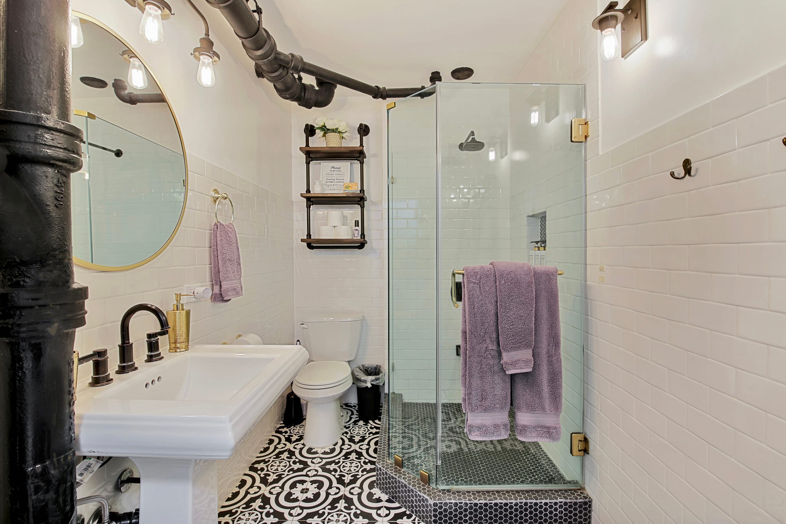 Condo in Honolulu · ★4.89 · 1 bedroom · 1 bed · 1 bath - Image 22