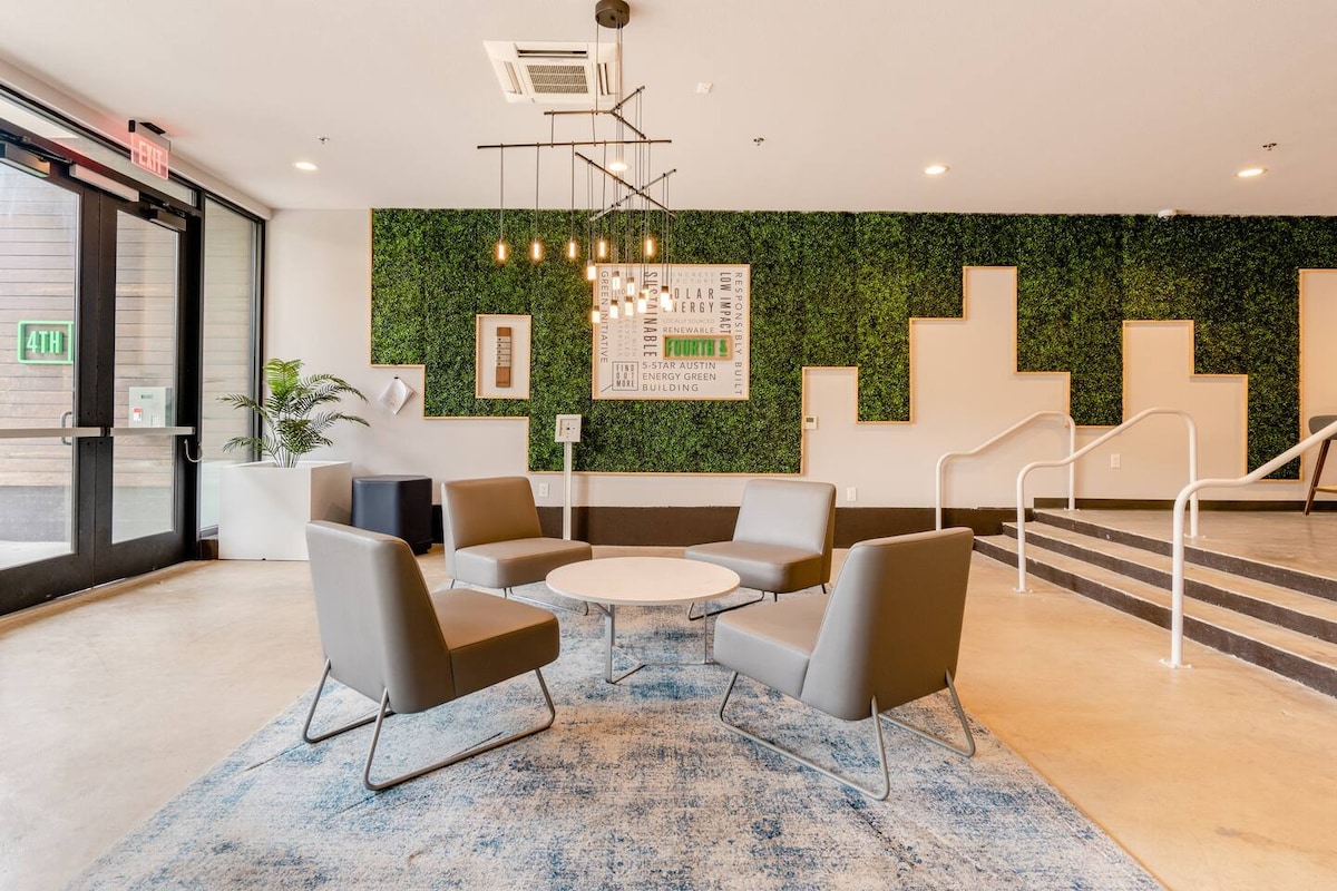 Downtown Oasis: Work, Pool, Gym and EV Park