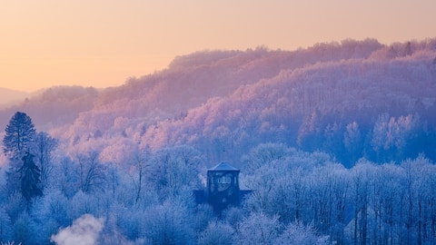 Bamenohl castle: Mansard- & Fireplace-apartment