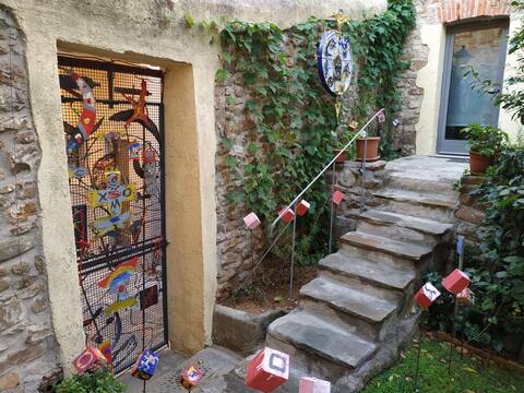 Top performing Airbnb: Casa d'Artista Plus with garden in Scarlino