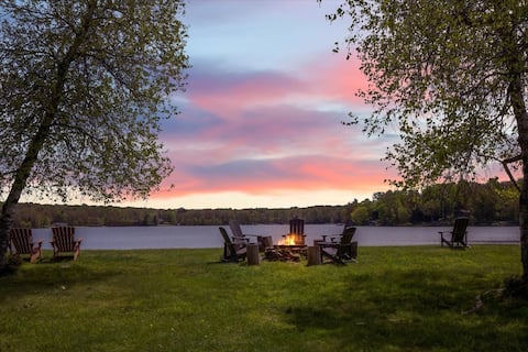 4 BR Lakefront in Poconos: Now Booking Summer!