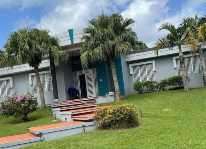 Spacious Coastal Rustic Home Houses for Rent in Aguadilla Pueblo