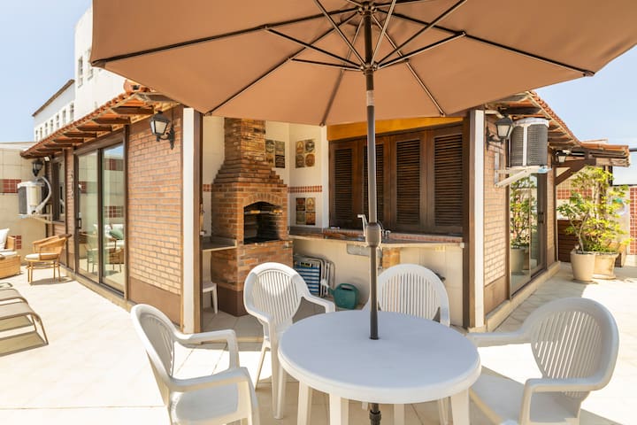 Penthouse w/Jacuzzi – Barbecue 200m from the Beach