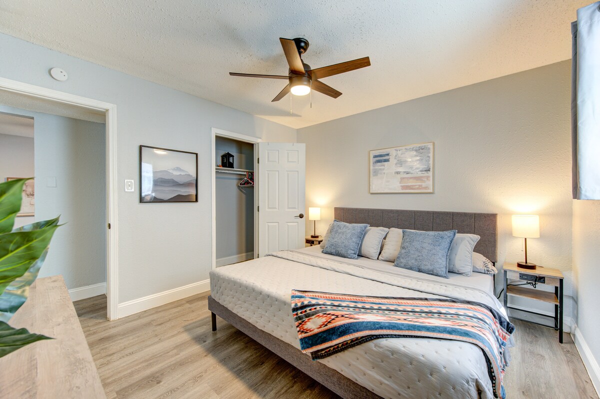 Tempur-pedic Matrac a nočné stolíky/lampy s USB a zásuvkami