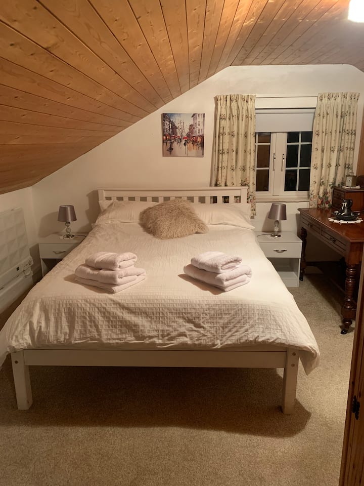 带套房的双人房 