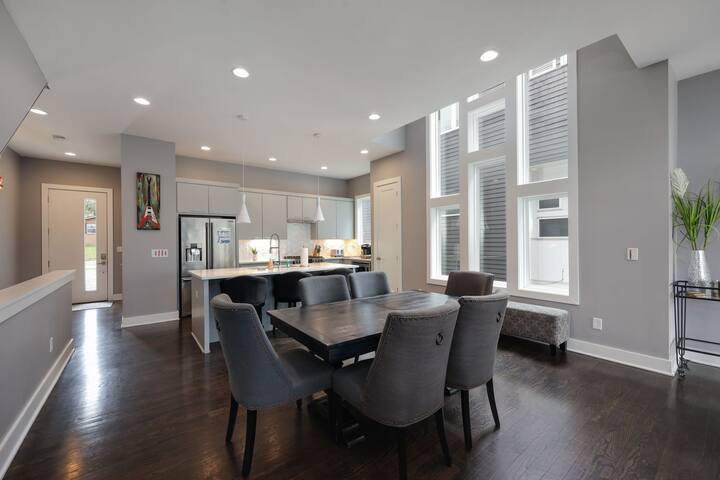 Southside Extraordinaire | Near The Gulch gallery image 4