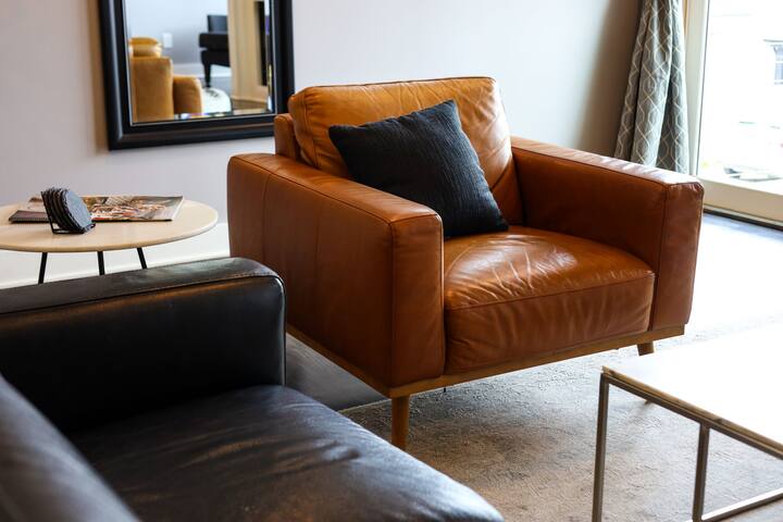 Southside Extraordinaire | Near The Gulch gallery image 5