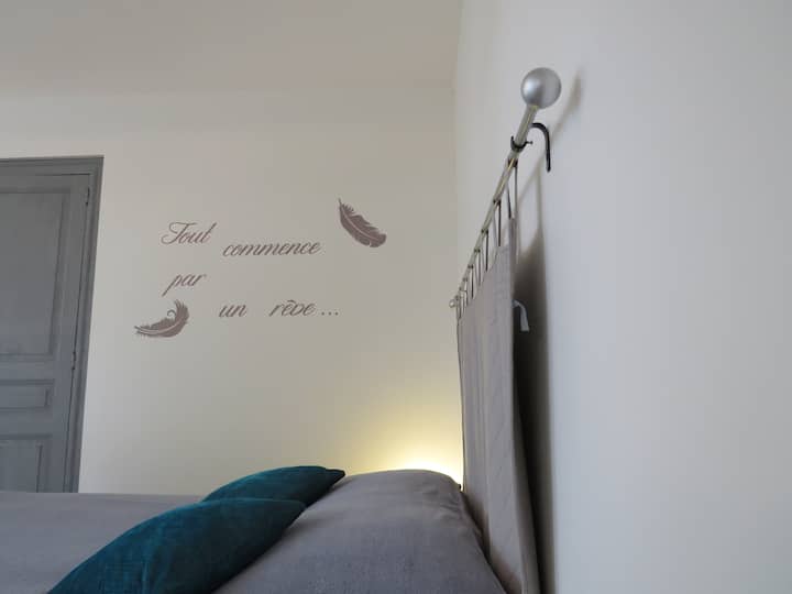 Monedha (fotografi jo-konkurruese)