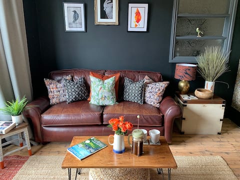 Popular Airbnb listing: 16alexhouse in Teignmouth