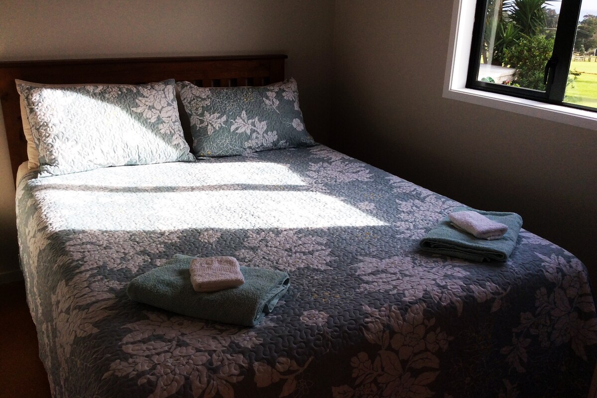 Dvojlôžková izba s manželskou poste