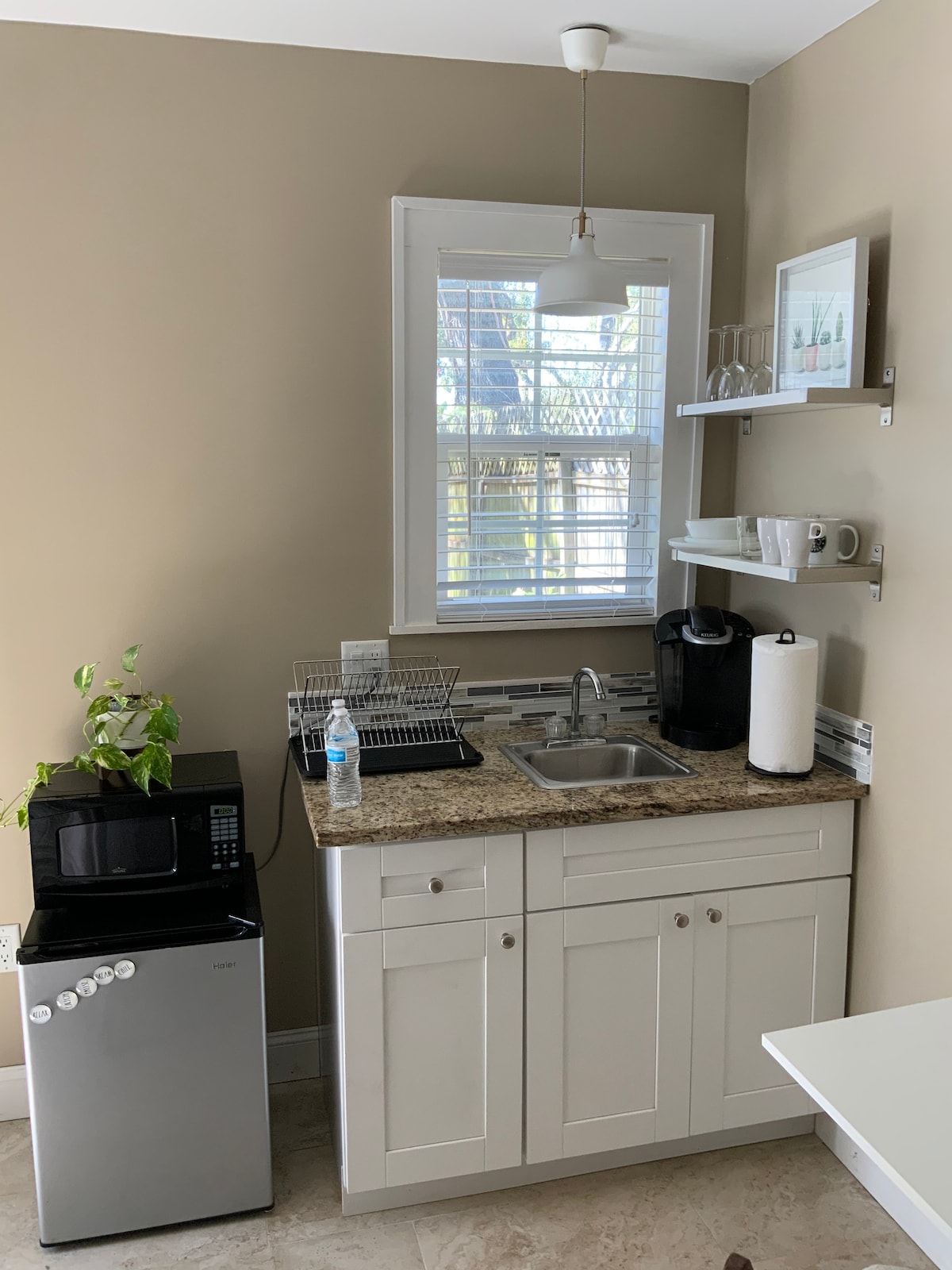 Successful Airbnb property: Private guest house with own access in St. Petersburg