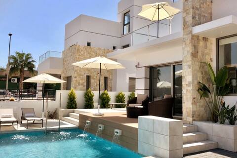 Luxury Villa4you / private heated pool