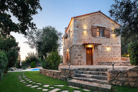 Villa Caneva - Countryside Haven w/ Full Privacy