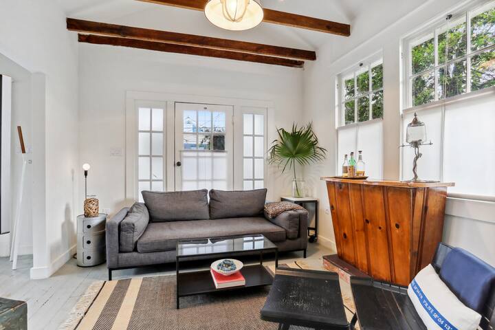 Creole Cottage, Pool, Porch and Lush Garden gallery image 5