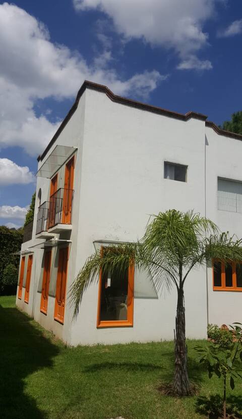 Beautiful, spacious, with a garden, in total privacy.