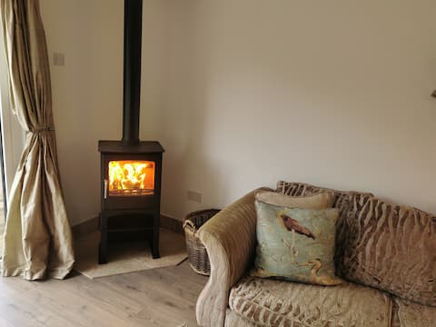 Popular Airbnb listing: Stunning wooden lodge in Purbeck Countryside in Corfe Castle