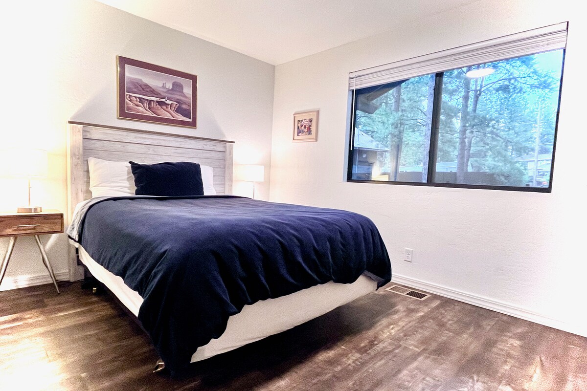 Queen Bedroom on the main level