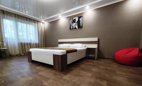 Cozy 2 bedroom apartment in the heart of the city
