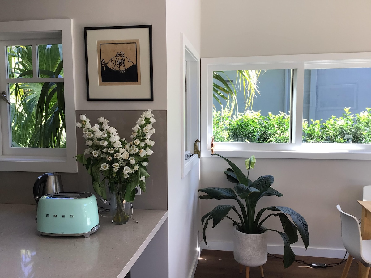 Sunny private room in Balgowlah, close to Manly Houses for Rent in