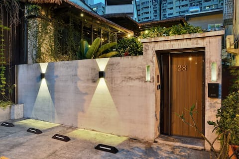 28 The Loft - 28 Villa (Non-smoking room)