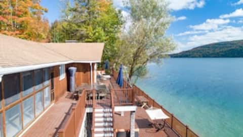 The Ultimate Lake Home. HUGE Floating Trampoline!!