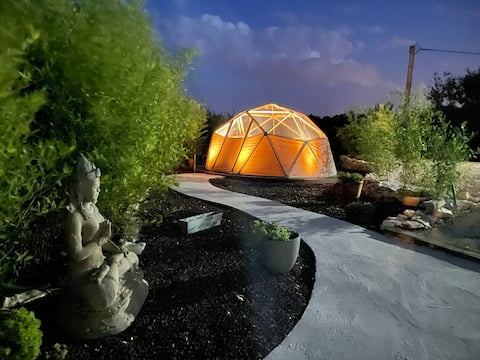 Apartment with a private Jacuzzi under the dome