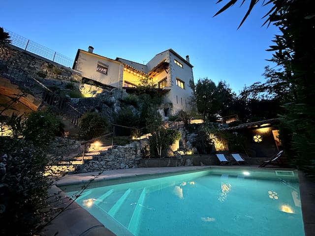 Luxury house 7 suites and views of the Cathedral