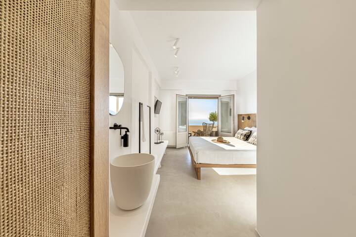 Eolia Gold Villa with Private Heated Pool gallery image 5