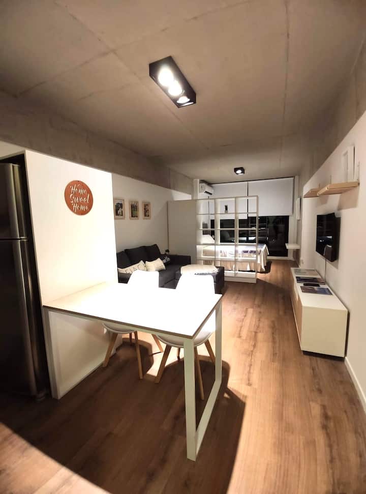 Departamento de 1 dormitorio con balcón en Constitución