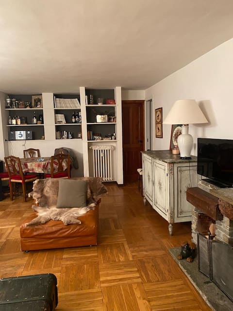 Top Airbnb: Spacious apartment on the slopes in Sauze D'oulx