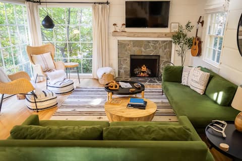 Luxury Boutique Cabins On The Lake & In The Trees