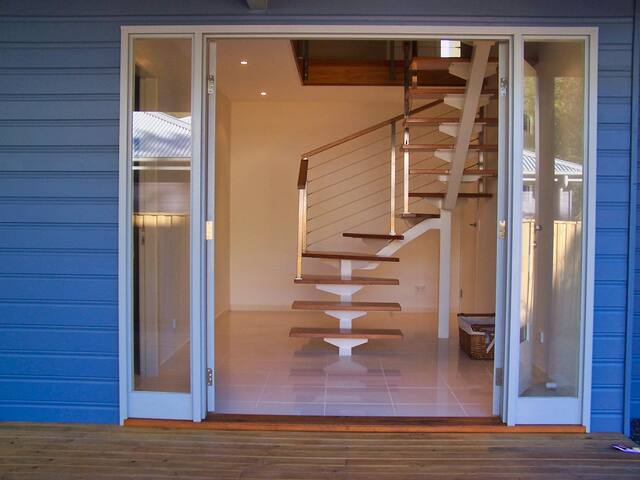 Cerulean Blue 7 Combo PLUS, close to beach gallery image 4