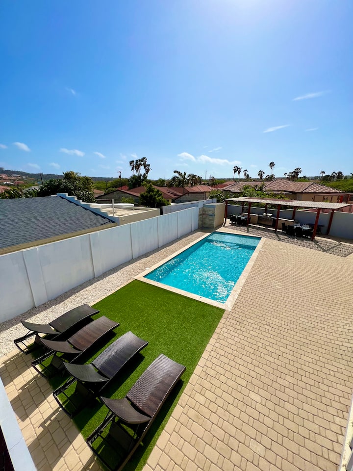 Captain's Quarters 3 (4)/ 2 Houses for Rent in Noord, Aruba Airbnb