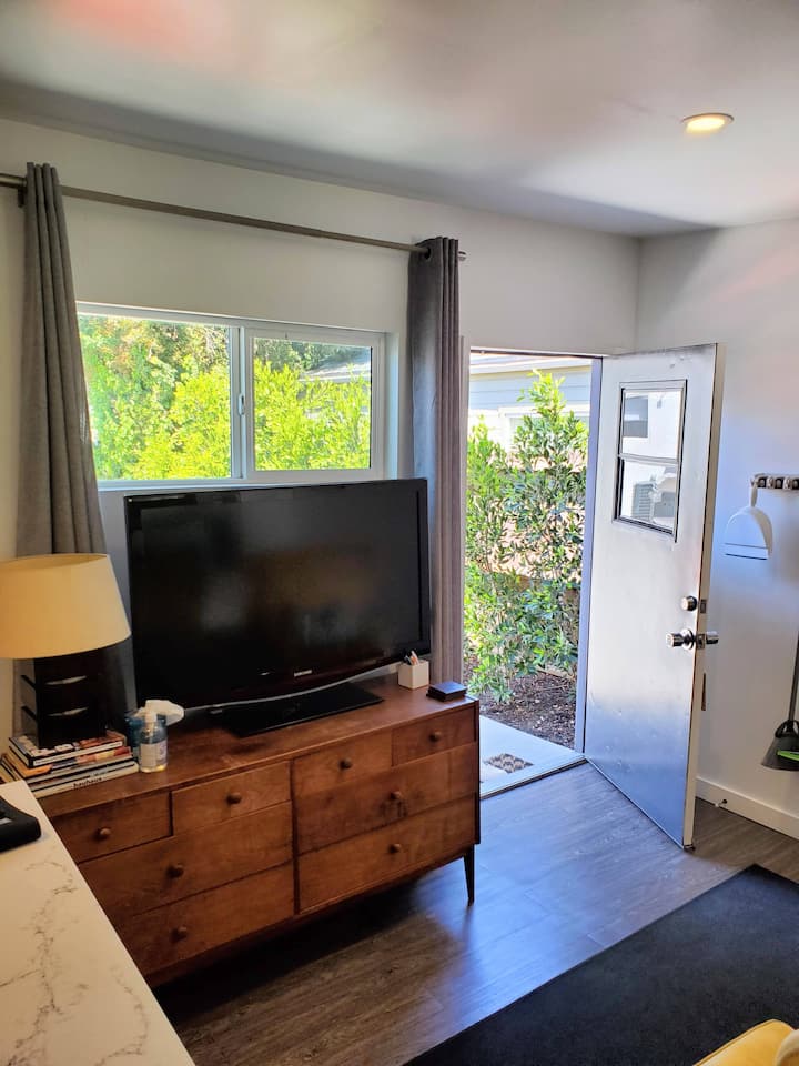 10 Best Airbnb Vacation Rentals Near Universal Studios, California