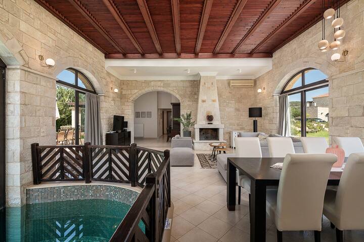 Villas Platanias – 4 bedroom villa gallery image 3