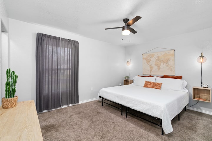 غرفة النوم الرئيسية