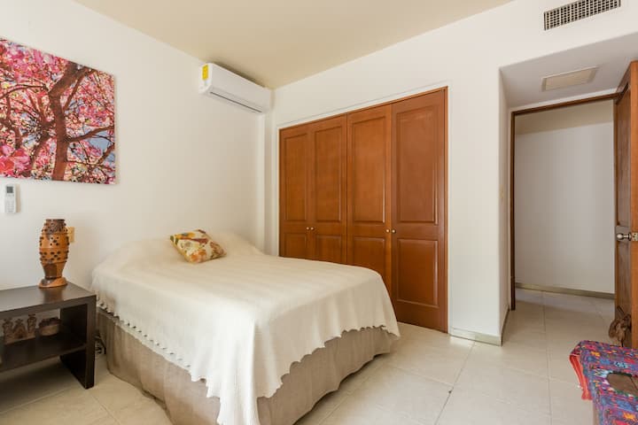 Izba 3 s veľkým šatníkom 