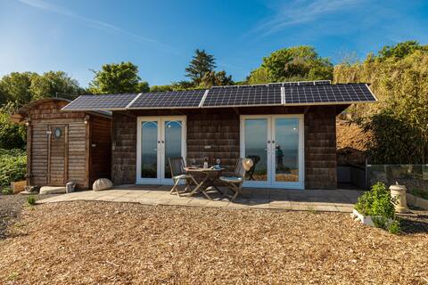Tiny Home Retreat, Off Grid, Permaculture Island