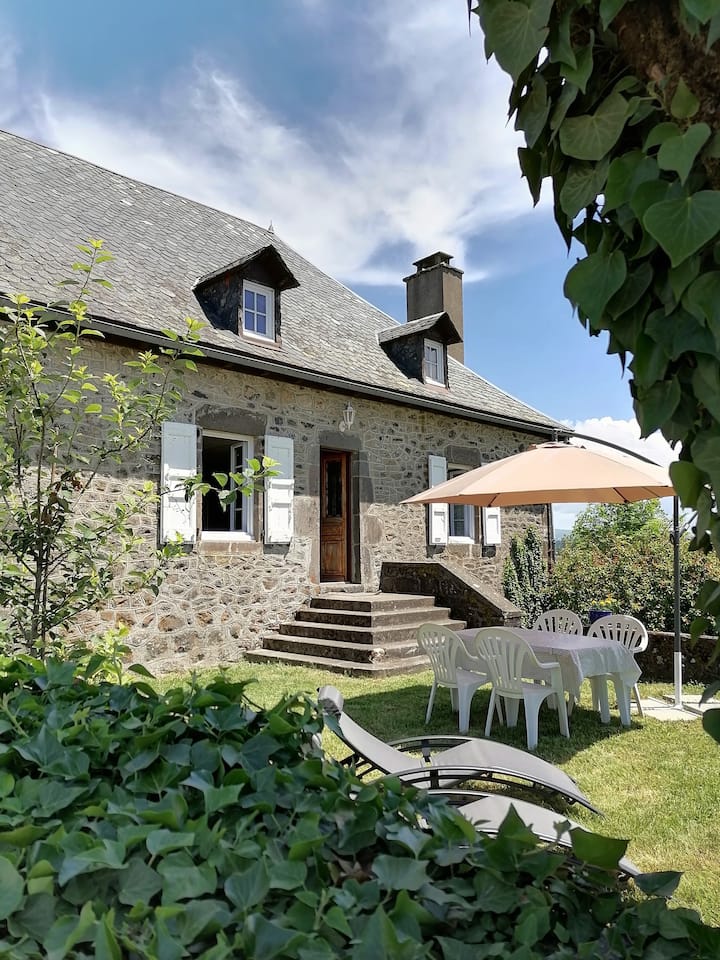 Drugeac Holiday Rentals & Homes - Auvergne-Rhône-Alpes, France | Airbnb