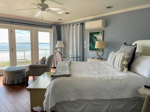 Master Suite with magnificent views of the ocean