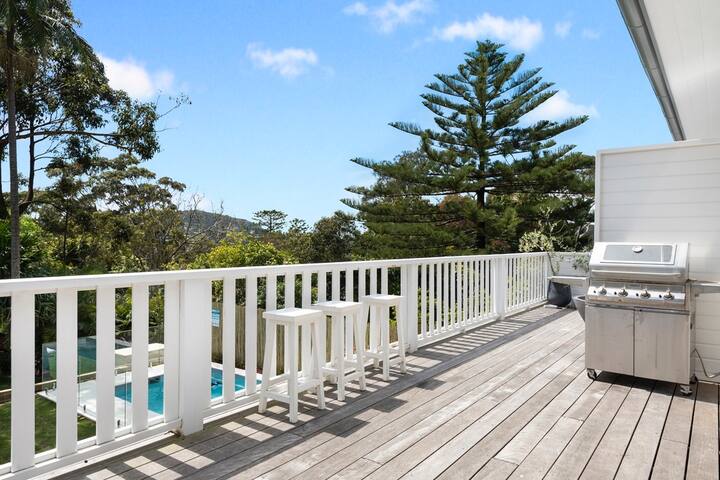 500 M from the beach with heated pool gallery image 5