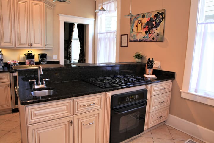 Savannah Dream Vacations managed Airbnb listing 2