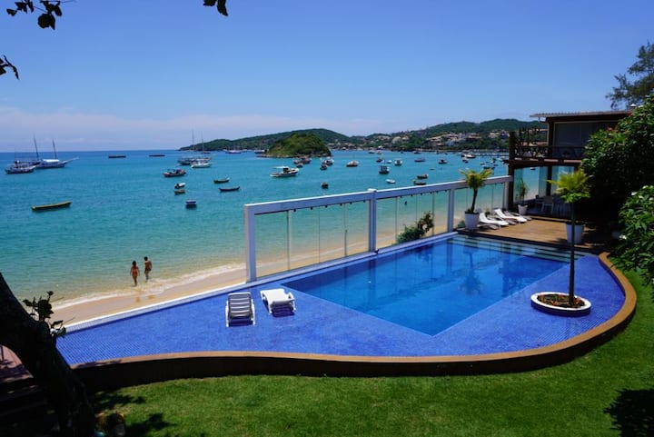 Dream house ocean front 8 suites
