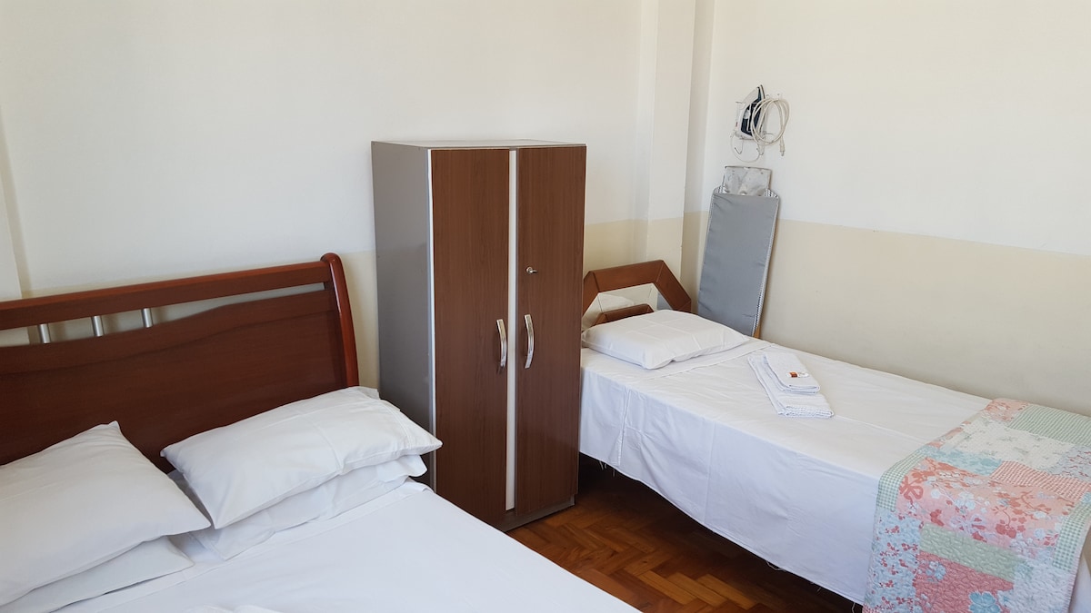 Tweepersoonsbed en eenpersoonsbed