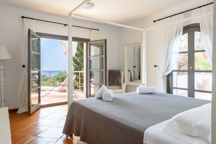 Chumba cha pili cha kulala Nyumba Kuu 