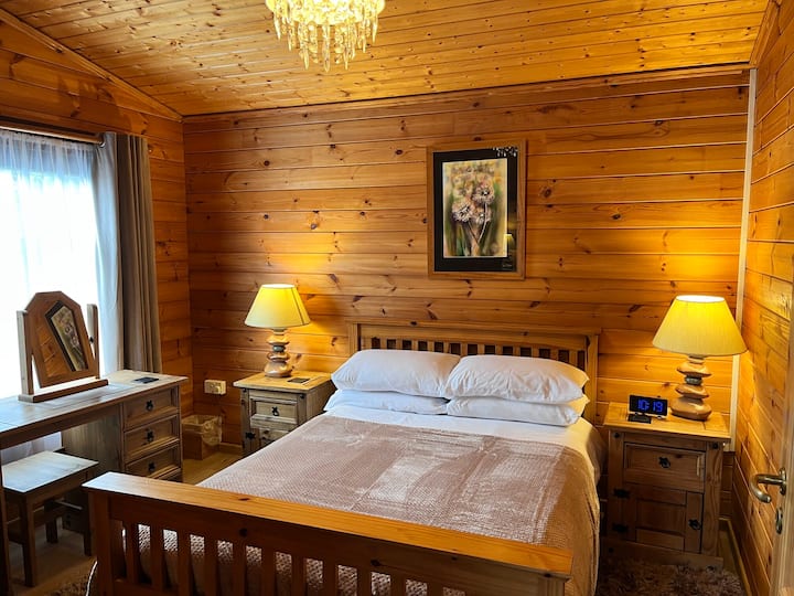 Cherry Lodge Double Bedroom
Cedar Springs Log Cabins and Lodges
Heacham, Norfolk