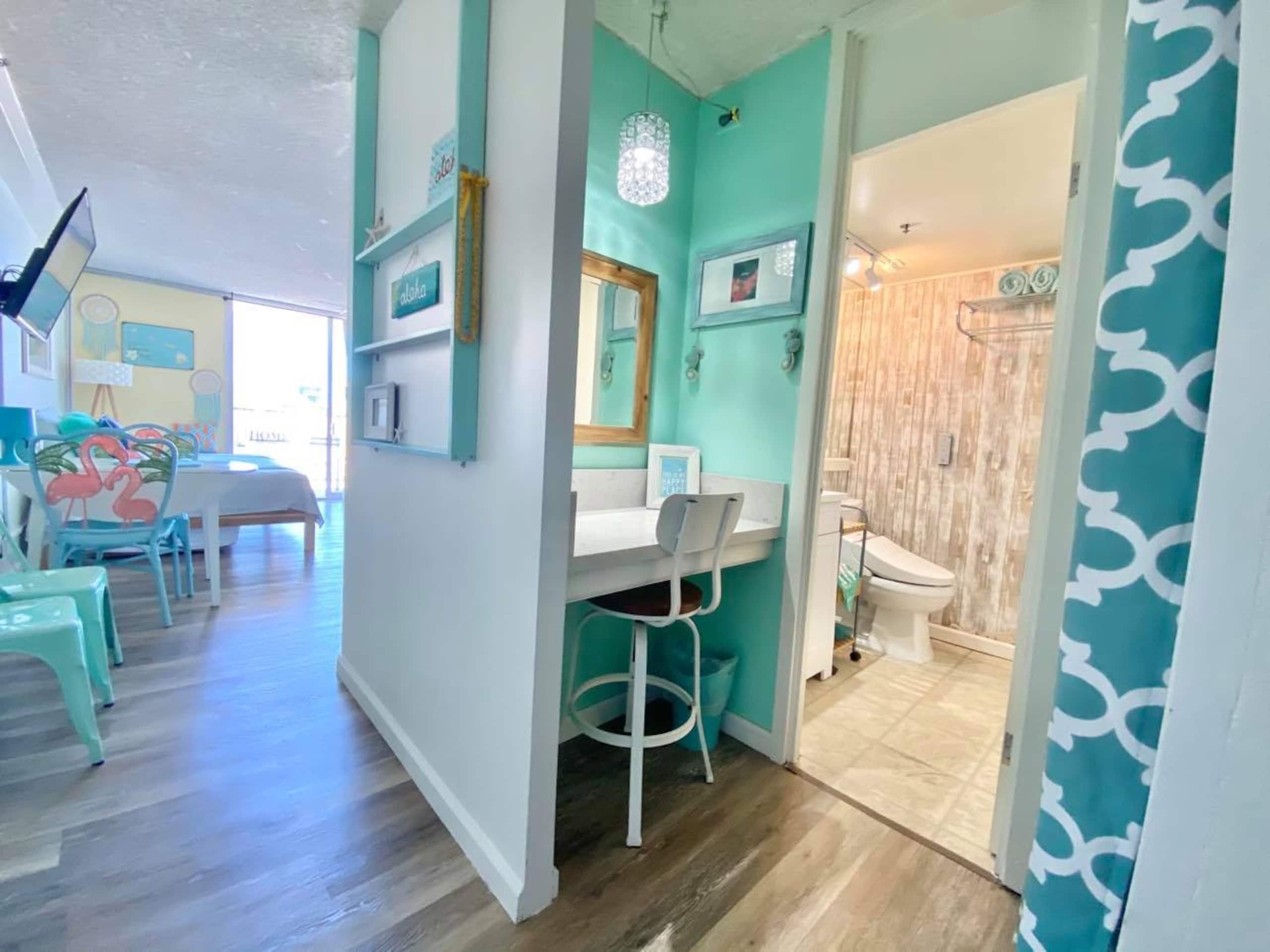 Condo in Honolulu · ★4.82 · Studio · 3 beds · 1 private bath - Image 7