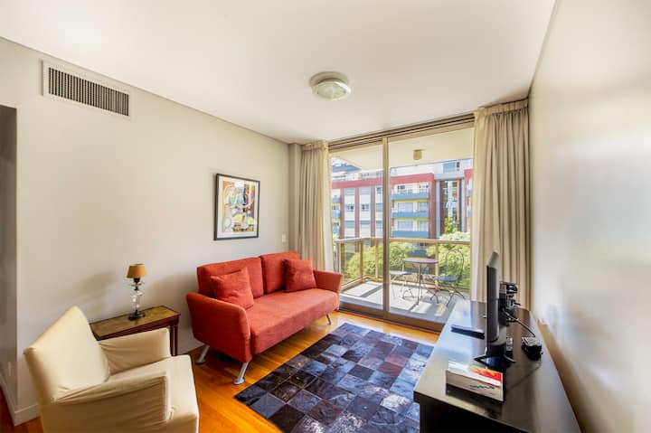 Квартира с 1 спальней в Puerto Madero с бассейном